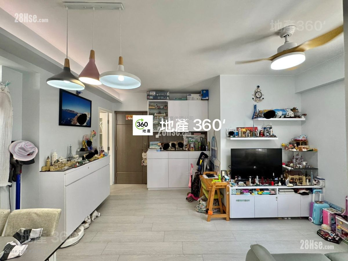 Treasure Garden Rental 2 Bedrooms , 1 Bathroom 400 ft² ( 37.2 m² )