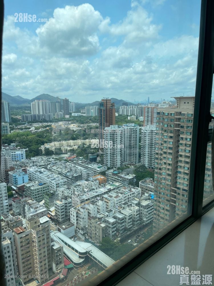 Grand Regentville Sell 2 Bedrooms , 1 Bathroom 425 ft² ( 39.5 m² )