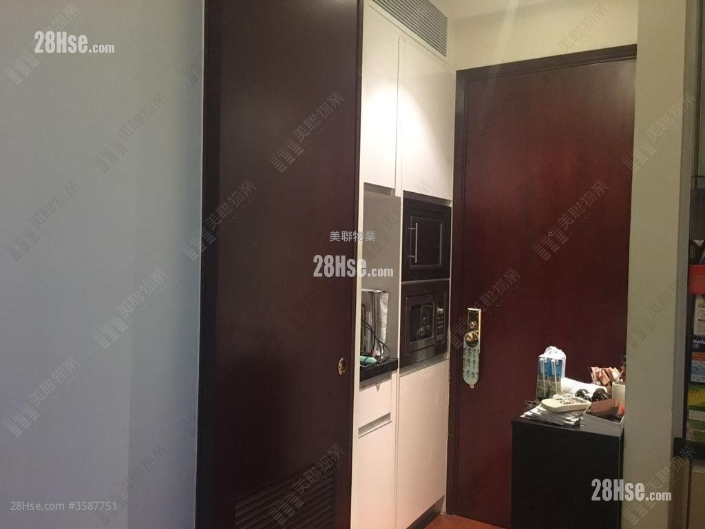 Park Ivy Sell Studio , 1 Bathroom 256 ft² ( 23.8 m² )