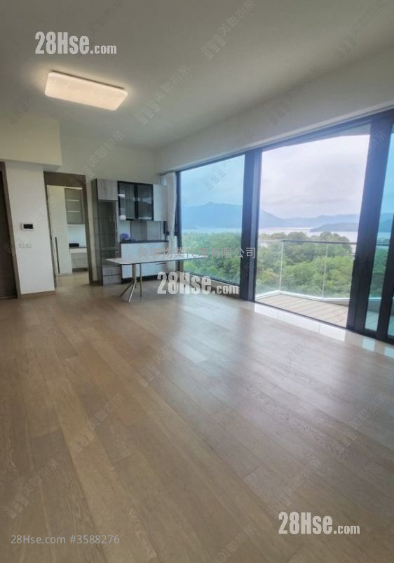 The Entrance Rental 4 Bedrooms , 3 Bathrooms 1,656 ft² ( 153.8 m² )