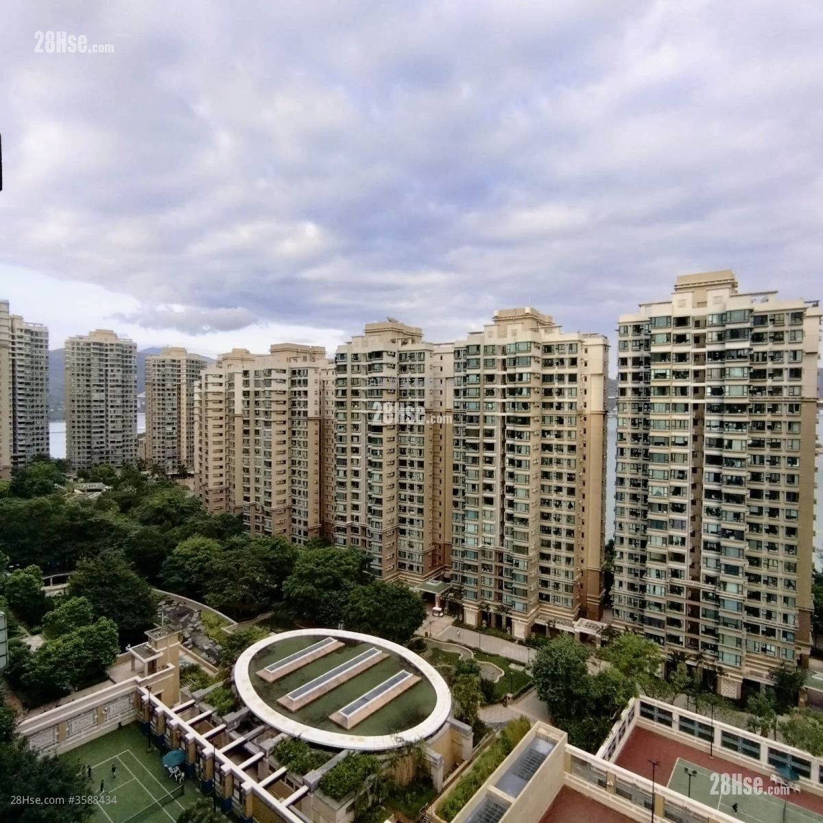 Park Island Sell 2 Bedrooms , 1 Bathroom 532 ft² ( 49.4 m² )