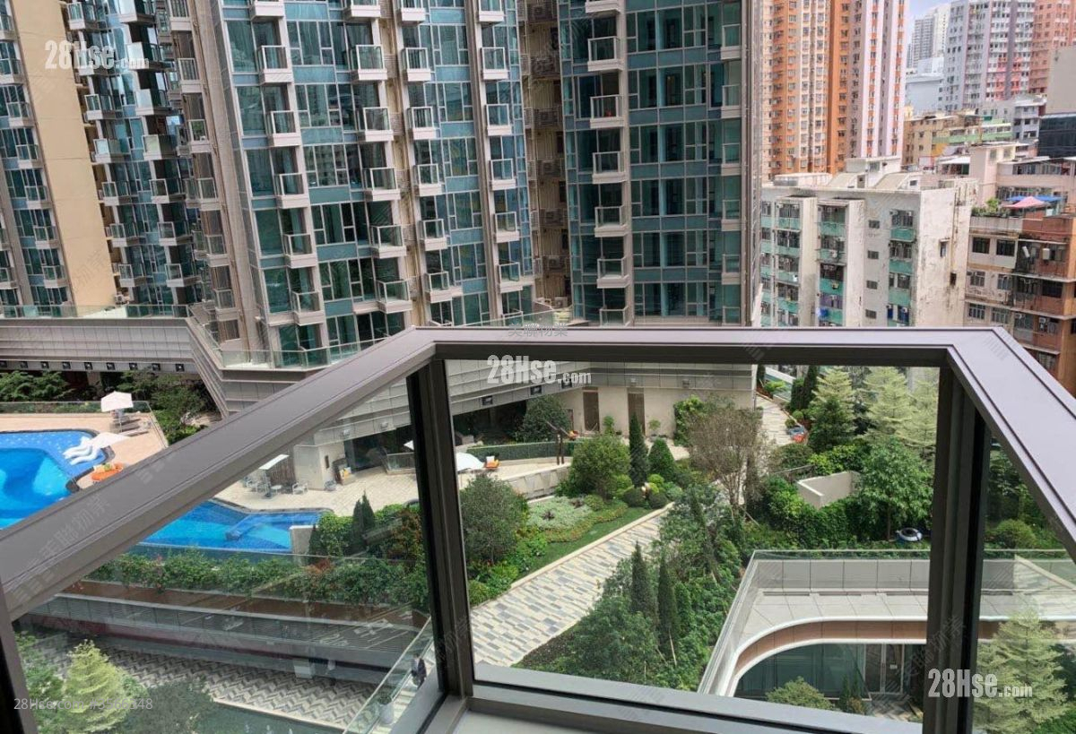 Grand Central Sell 3 Bedrooms 880 ft² ( 81.8 m² ) Grand Central Sell 3 Bedrooms 880 ft² ( 81.8 m² )