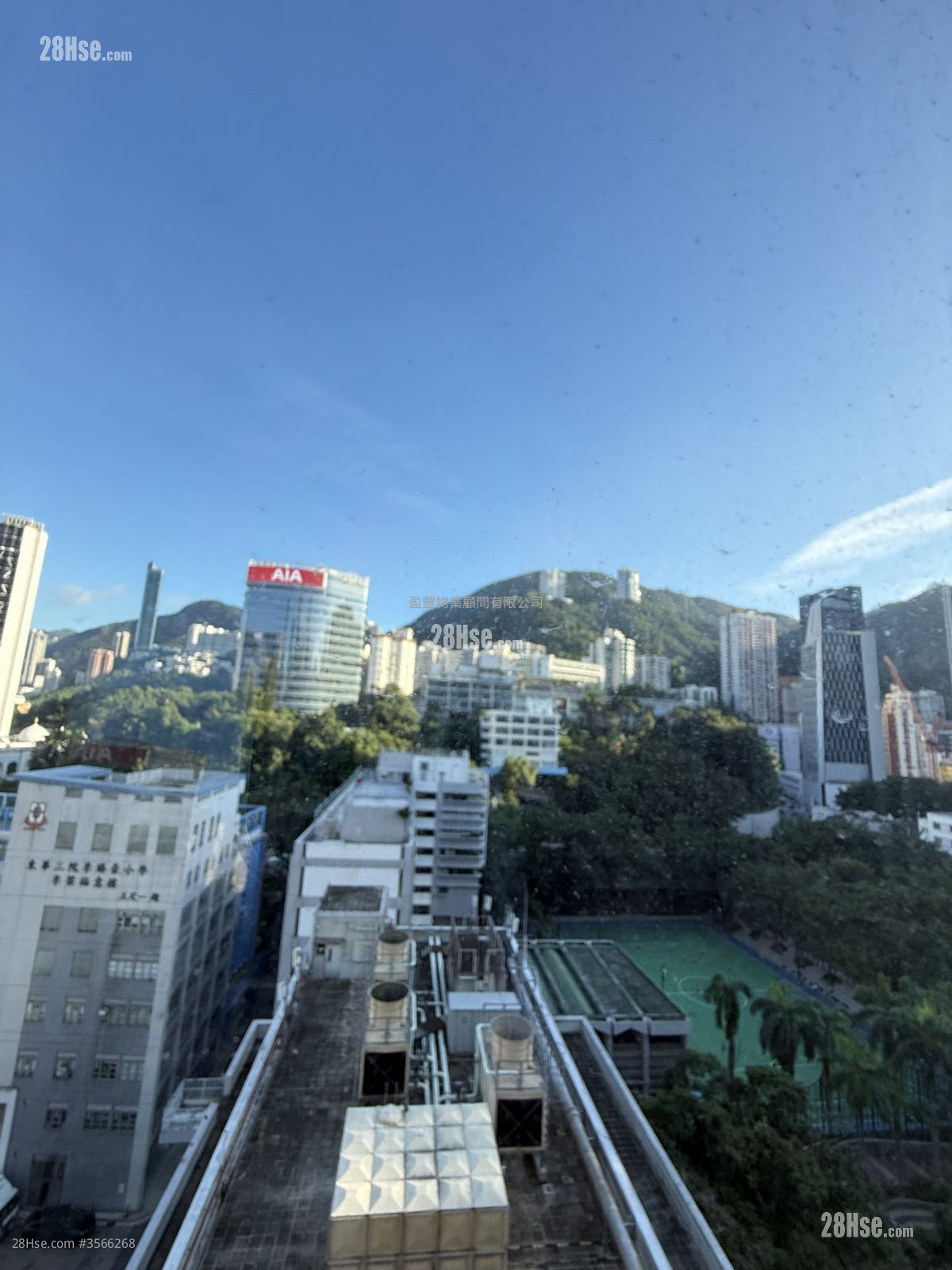 Wah To Building Sell 4 Bedrooms , 4 Bathrooms 565 ft² ( 52.5 m² )