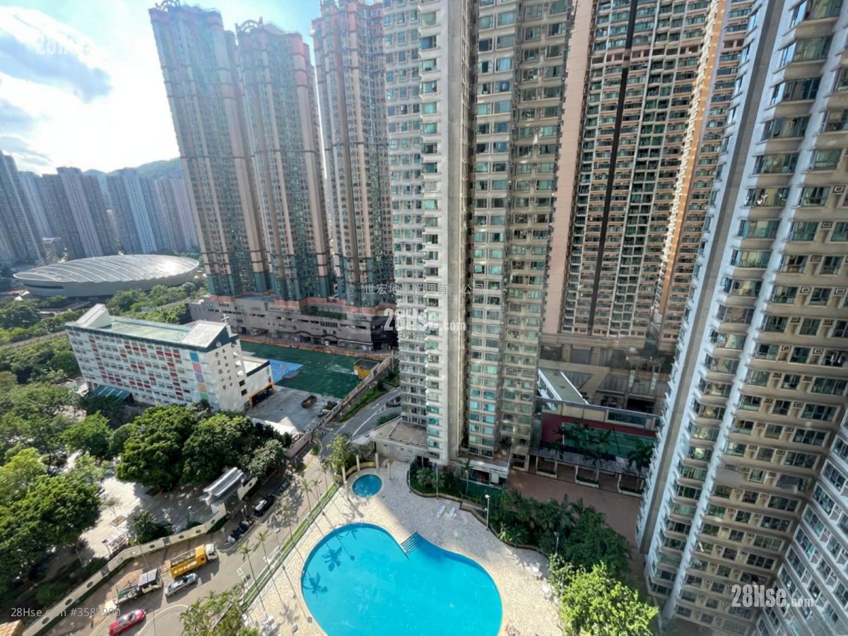 La Cite Noble Rental 2 Bedrooms , 1 Bathroom 378 ft² ( 35.1 m² )