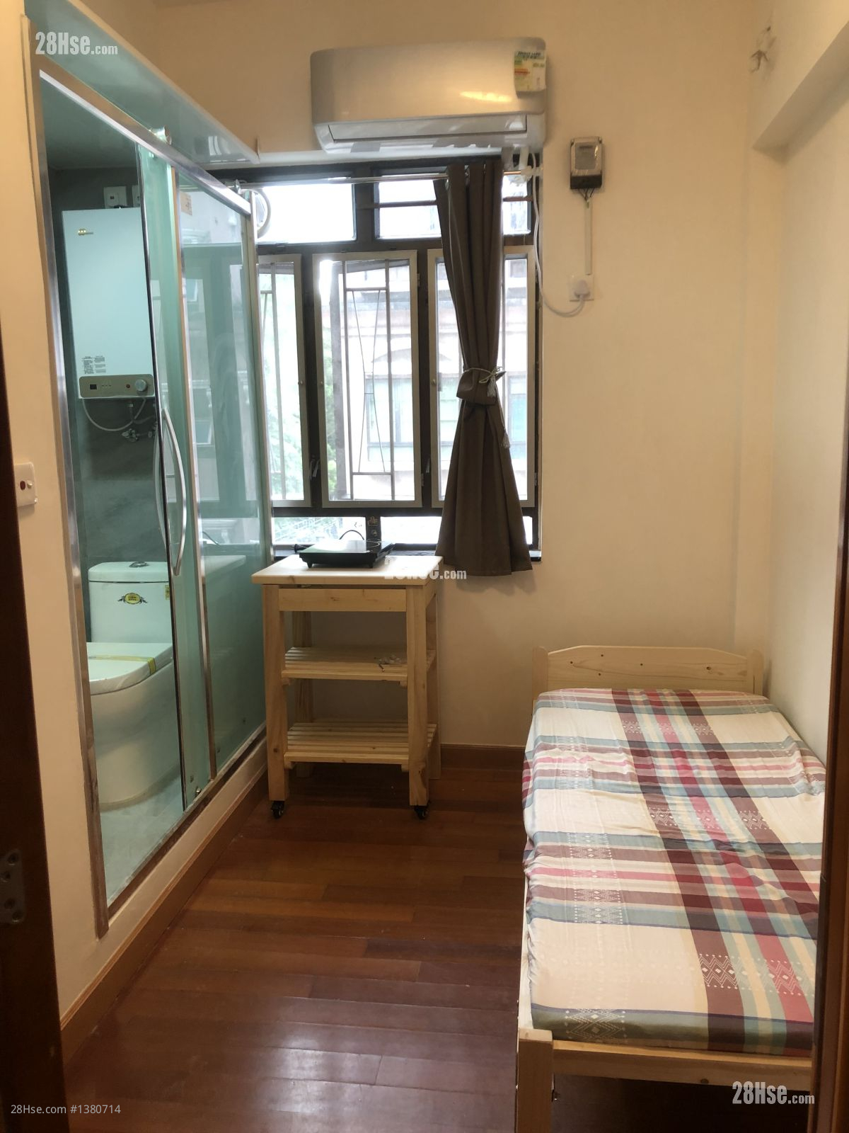 Prince Apartments Rental 100 ft² ( 9.3 m² )