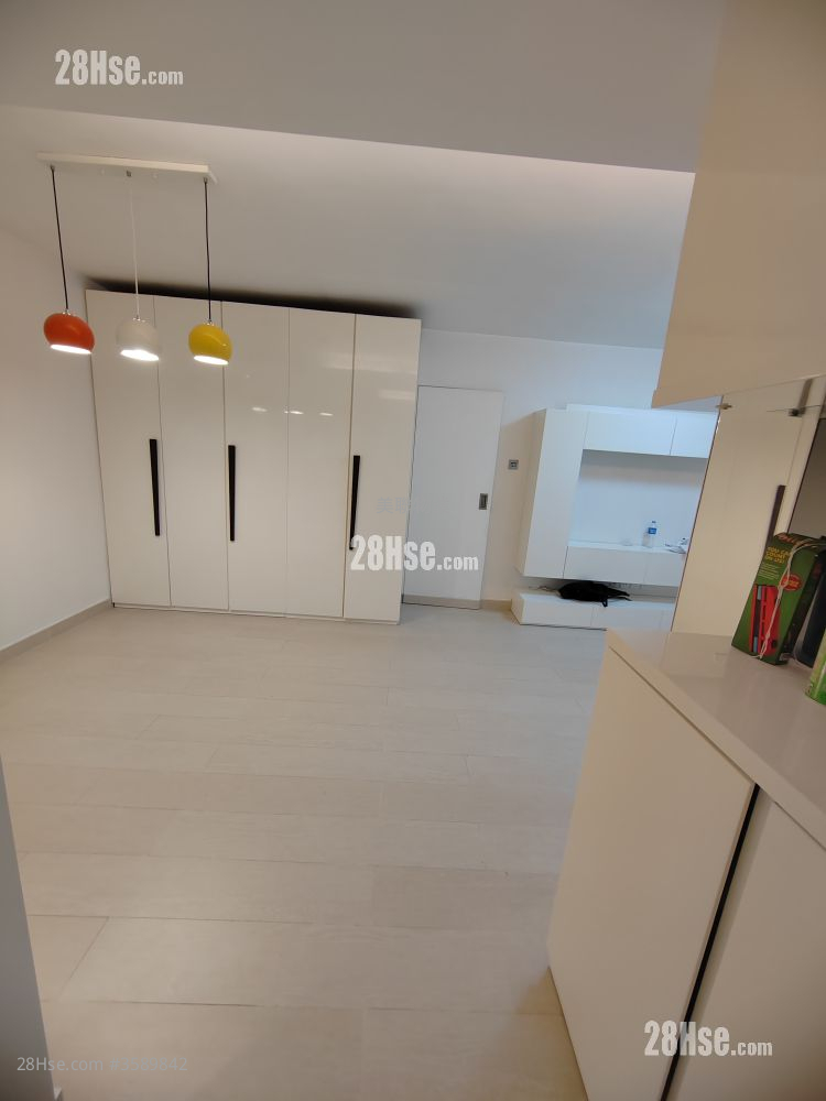 Jubilee Garden Rental 2 Bedrooms , 1 Bathroom 510 ft² ( 47.4 m² )