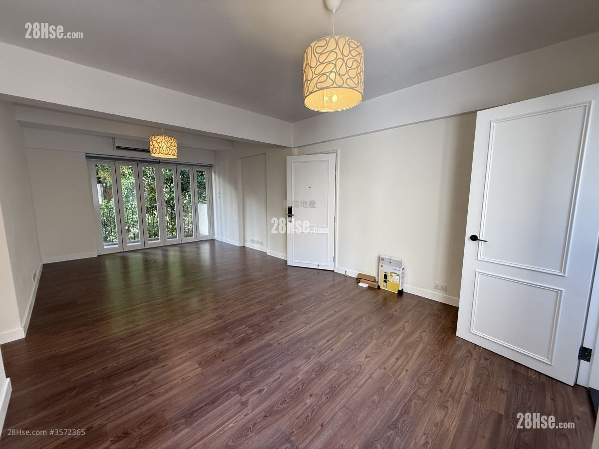 Lim Kai Bit Yip Rental 3 Bedrooms , 2 Bathrooms 1,150 ft² ( 106.8 m² )