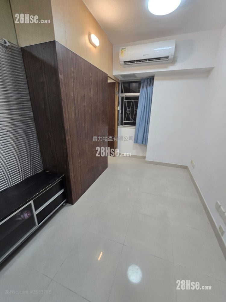 Smithfield Court Rental 1 Bedroom , 1 Bathroom 300 ft² ( 27.9 m² )