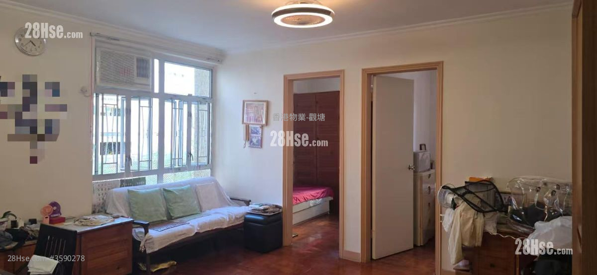 Shun Chi Court Sell 2 Bedrooms , 1 Bathroom 560 ft² ( 52.0 m² )