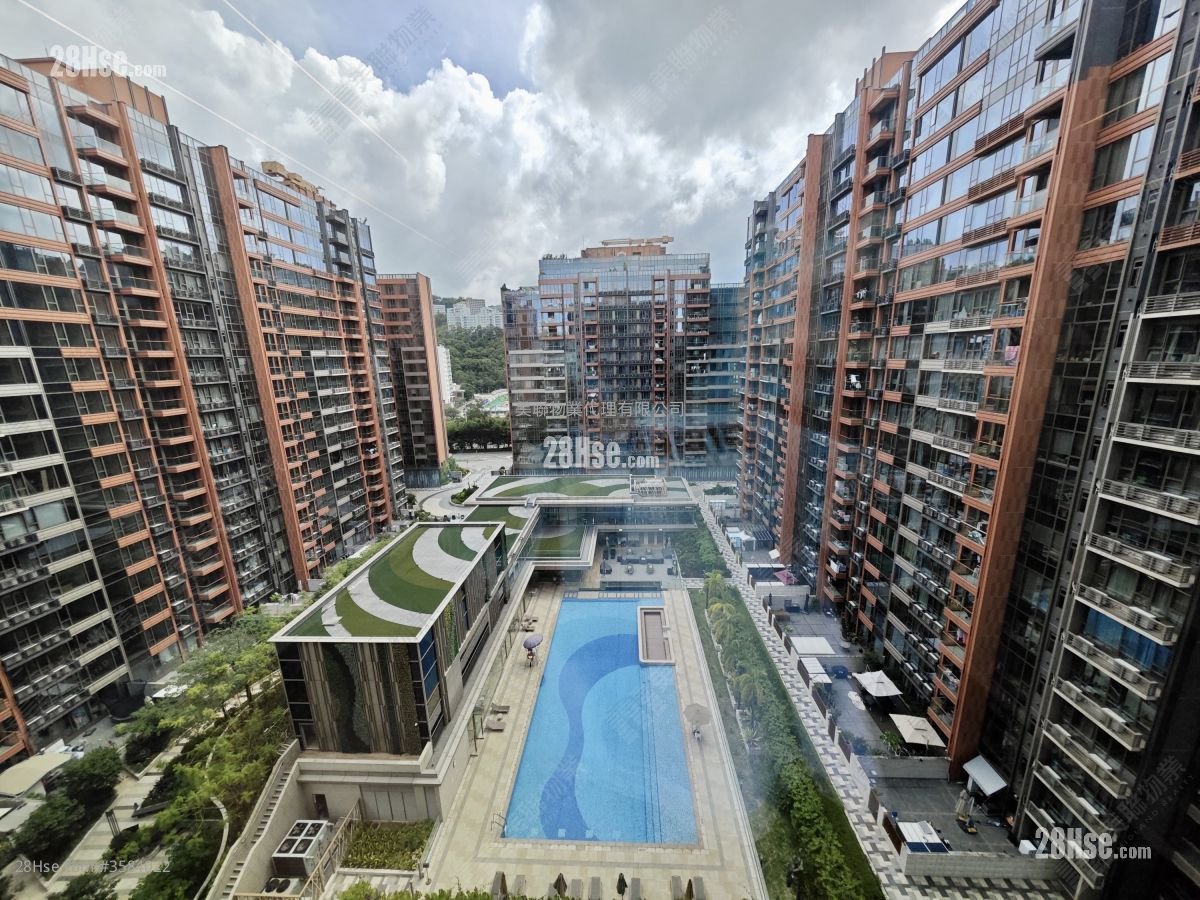 Centra Horizon Rental 2 Bedrooms , 2 Bathrooms 595 ft² ( 55.3 m² )
