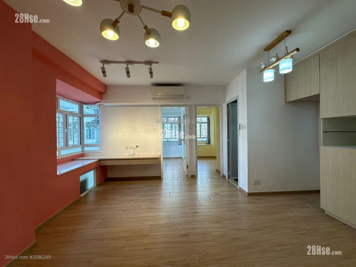 Lucky Plaza Rental 2 Bedrooms , 1 Bathroom 393 ft² ( 36.5 m² )
