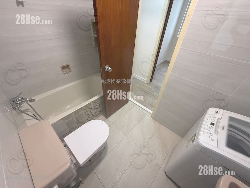 Nan Fung Sun Chuen Rental 3 Bedrooms , 1 Bathroom 516 ft² ( 47.9 m² ) Nan Fung Sun Chuen Rental 3 Bedrooms , 1 Bathroom 516 ft² ( 47.9 m² )