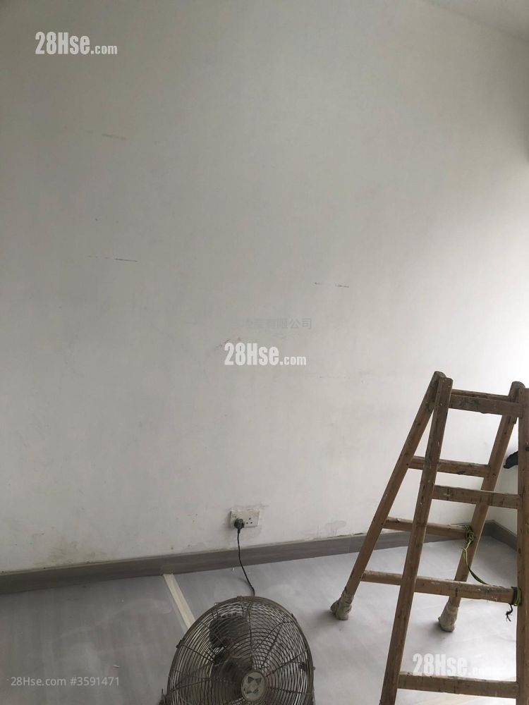 Heya Green Rental 2 Bedrooms , 1 Bathroom 457 ft² ( 42.5 m² )