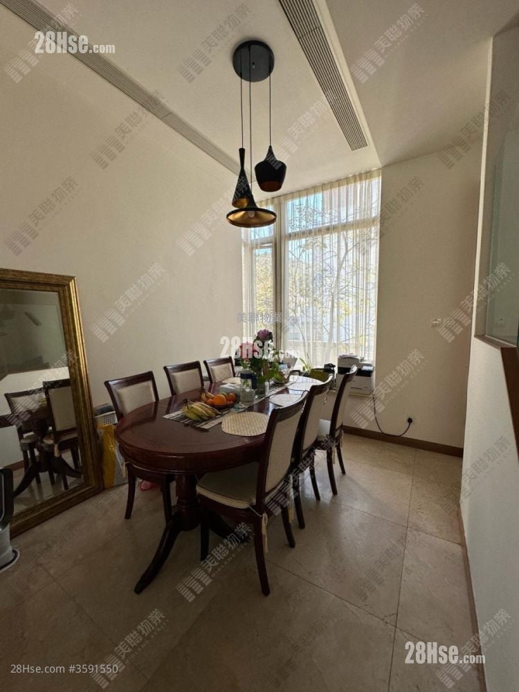 The Green Sell 3 Bedrooms 1,315 ft² ( 122.2 m² )