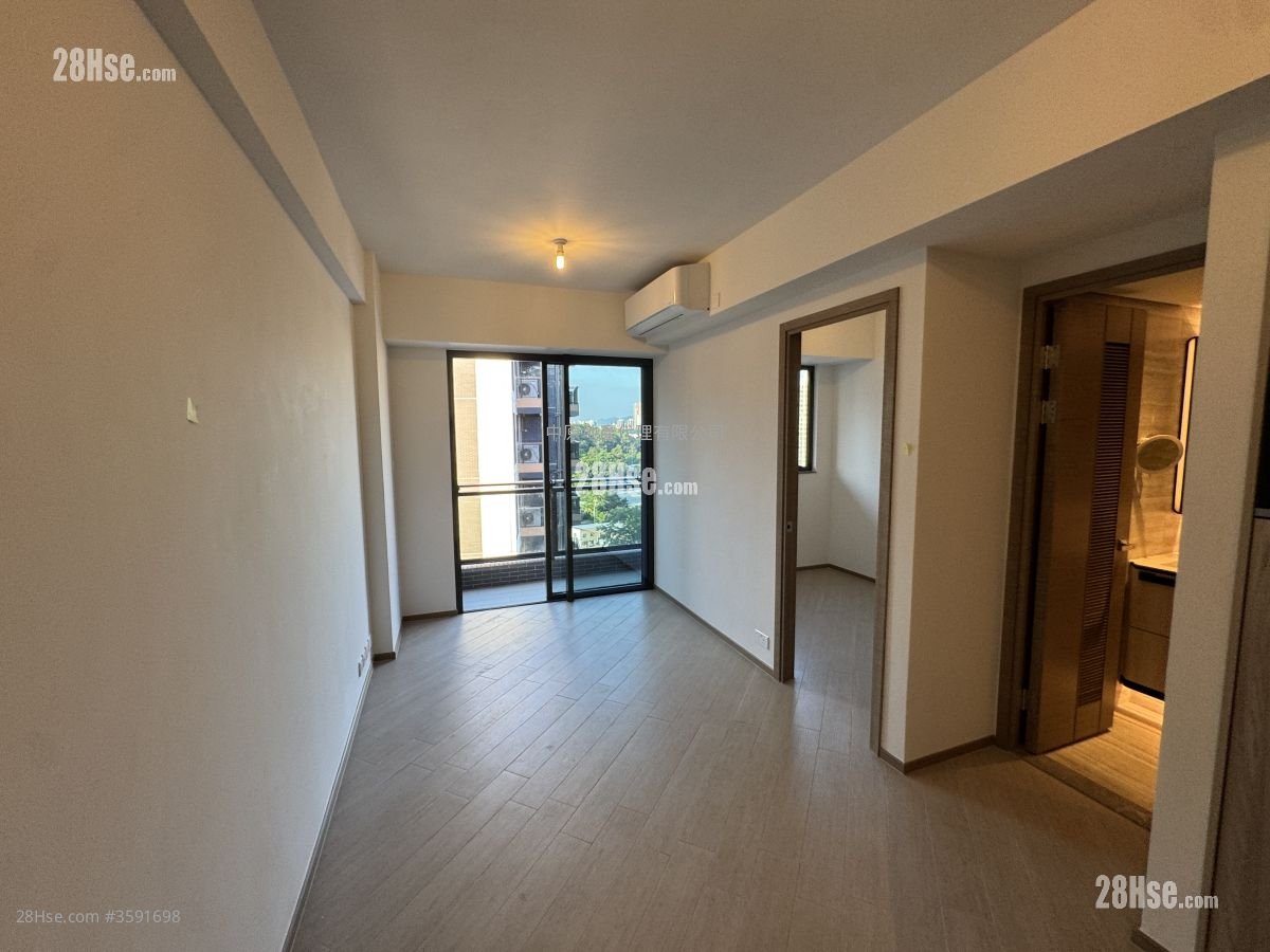 High Park Sell 1 Bedroom 348 ft² ( 32.3 m² )