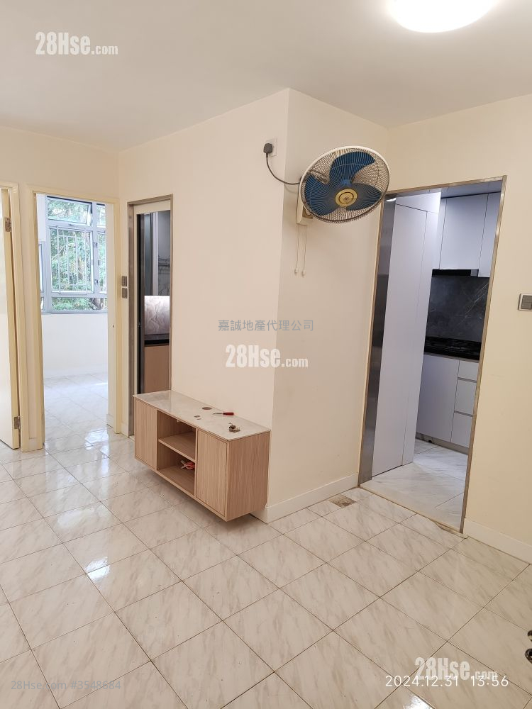 Siu Kwai Court Rental 2 Bedrooms , 1 Bathroom 376 ft² ( 34.9 m² )