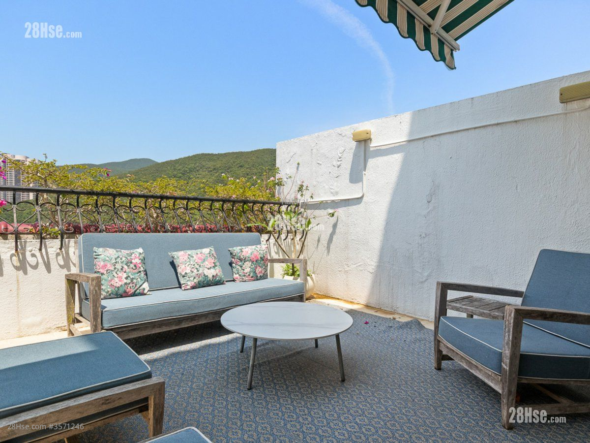 Red Hill Park Rental 5+ Bedrooms , 4 Bathrooms 3,102 ft² ( 288.2 m² )