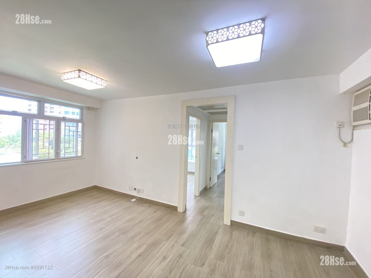 Evergreen Court Sell 2 Bedrooms , 1 Bathroom 485 ft² ( 45.1 m² )