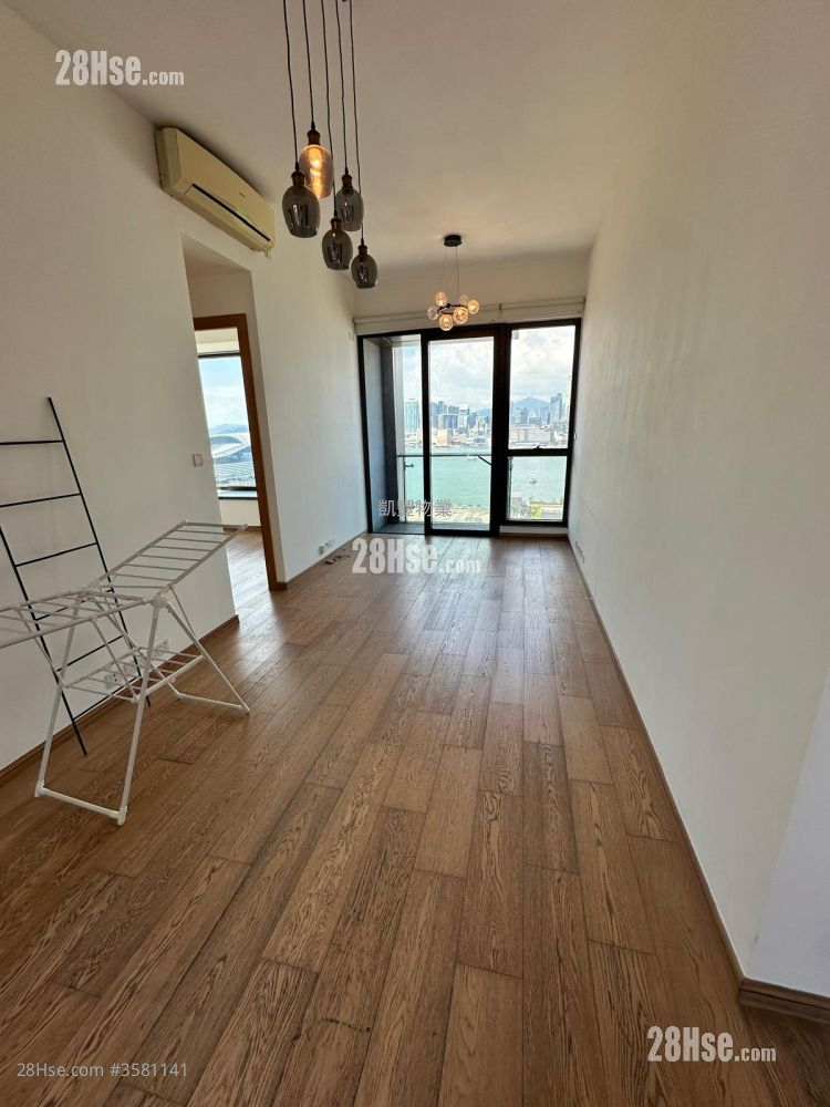 The Gloucester Rental 2 Bedrooms , 1 Bathroom 690 ft² ( 64.1 m² )