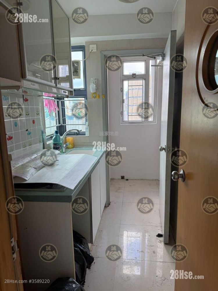 No. 10 South Wall Road Rental 2 Bedrooms , 1 Bathroom 330 ft² ( 30.7 m² )