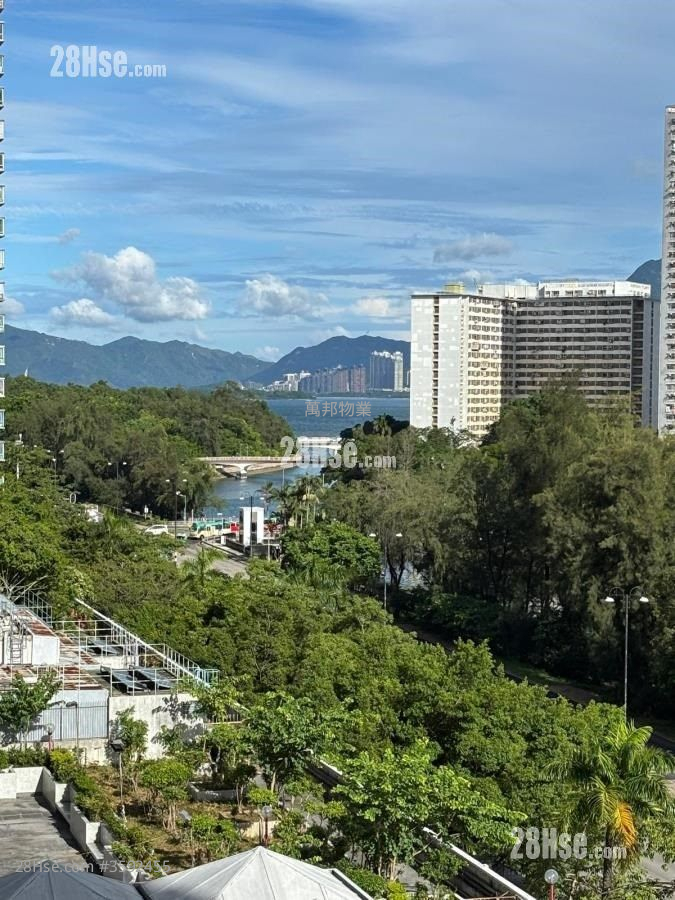Tai Po Centre Sell 2 Bedrooms , 1 Bathroom 299 ft² ( 27.8 m² )