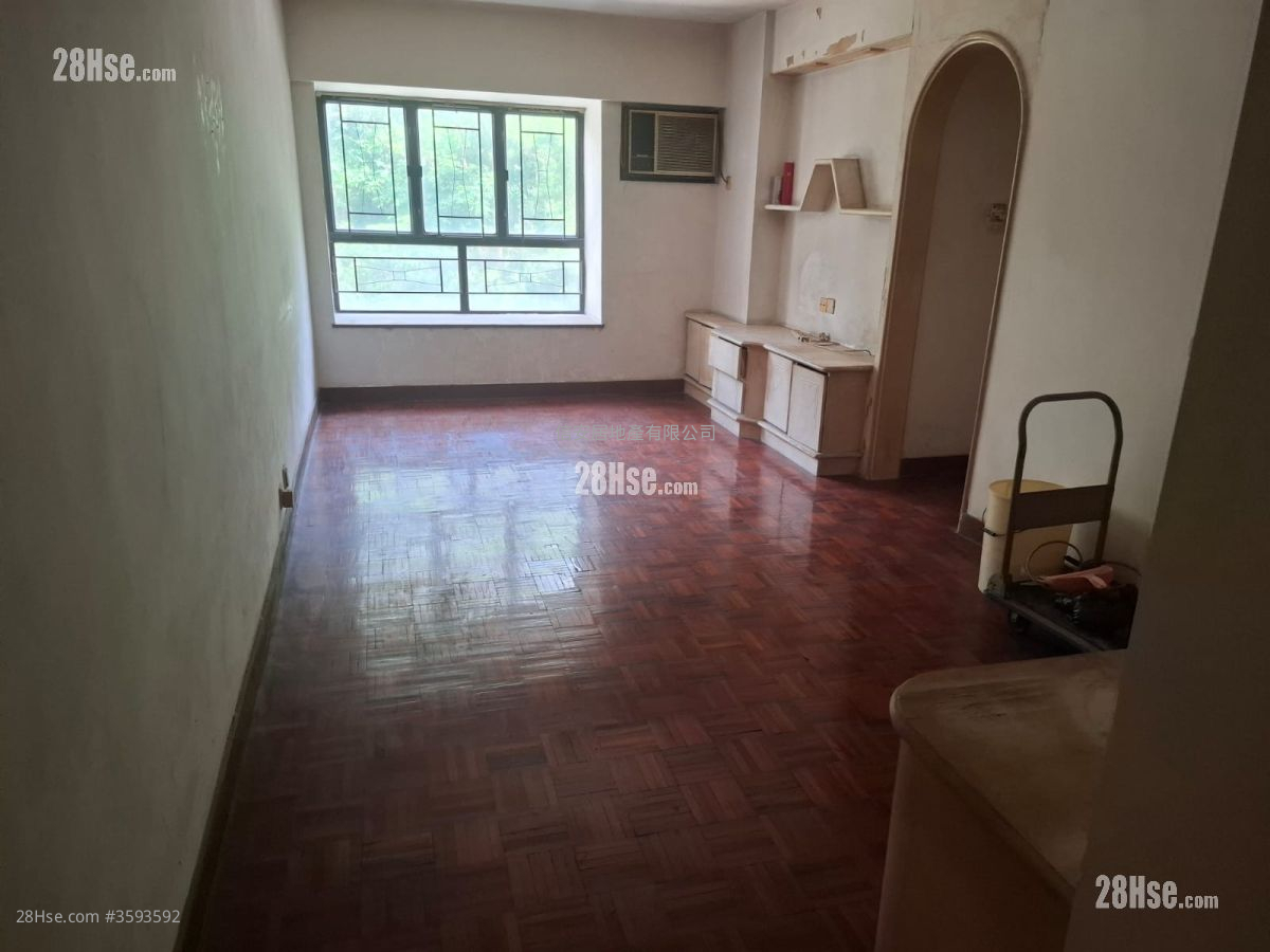 Handsome Court Sell 3 Bedrooms , 2 Bathrooms 659 ft² ( 61.2 m² )