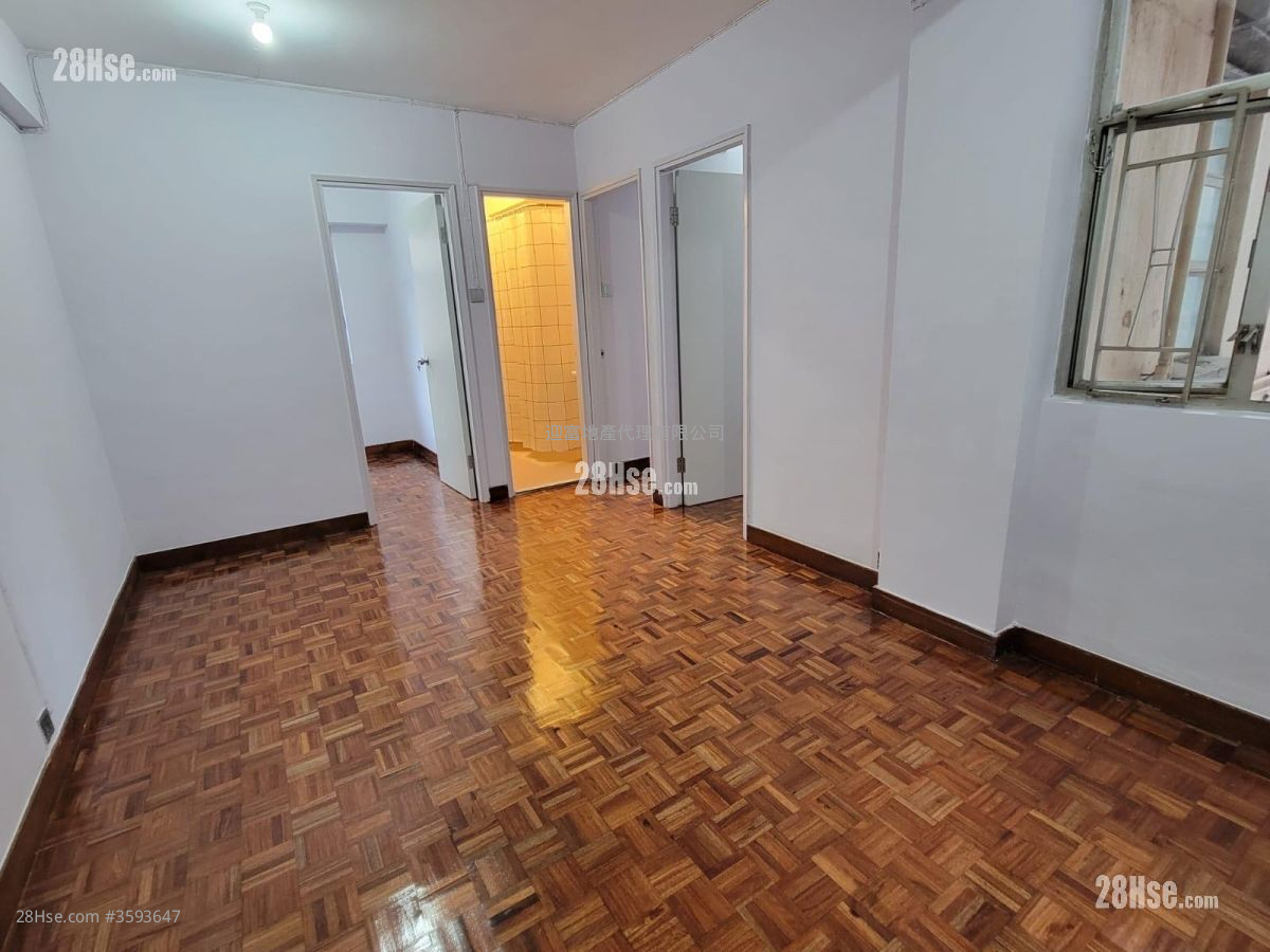 Whampoa Estate Sell 3 Bedrooms , 1 Bathroom 490 ft² ( 45.5 m² )
