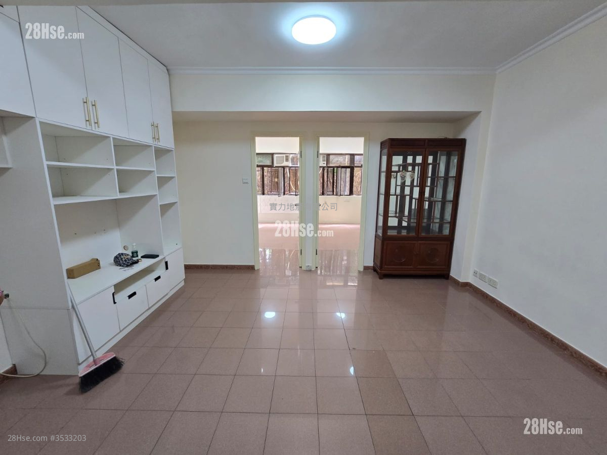 先施西环大厦 租盘 2 房 , 1 浴室 652 平方尺 ( 60.6 平方米 )