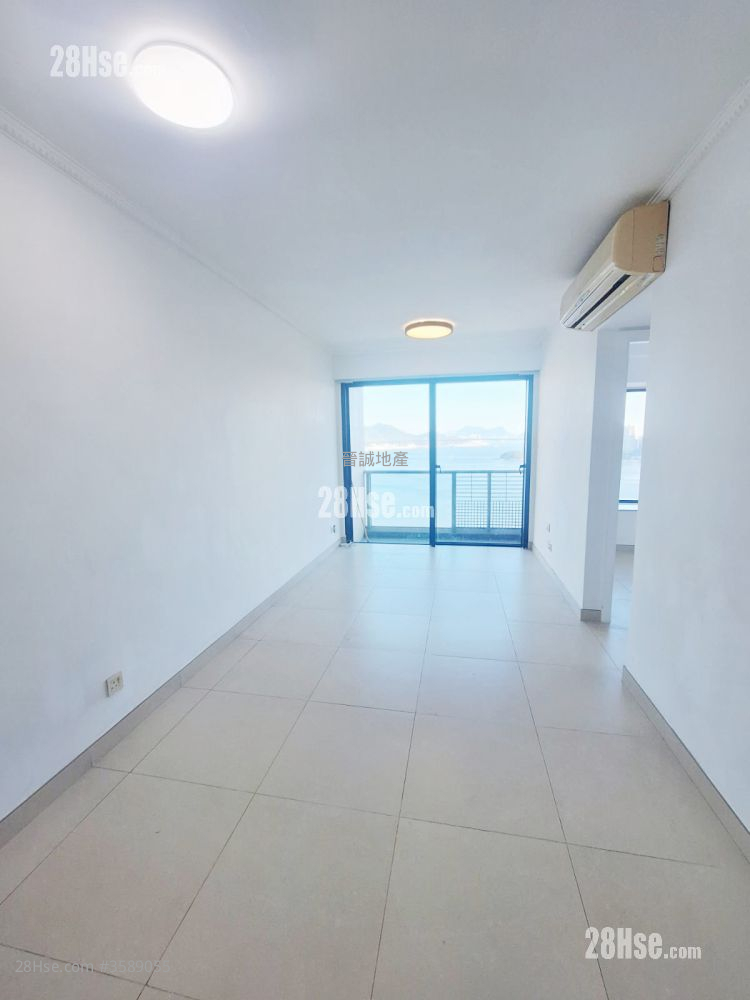 Anglers' Bay Sell 2 Bedrooms , 1 Bathroom 469 ft² ( 43.6 m² )