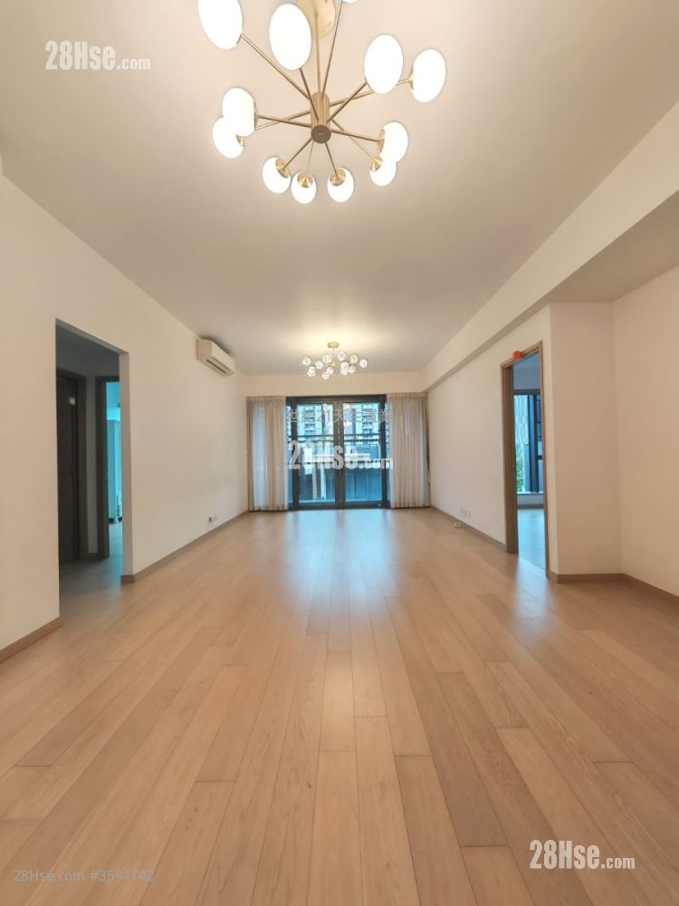 The Bloomsway Rental 4 Bedrooms , 3 Bathrooms 1,533 ft² ( 142.4 m² ) The Bloomsway Rental 4 Bedrooms , 3 Bathrooms 1,533 ft² ( 142.4 m² )