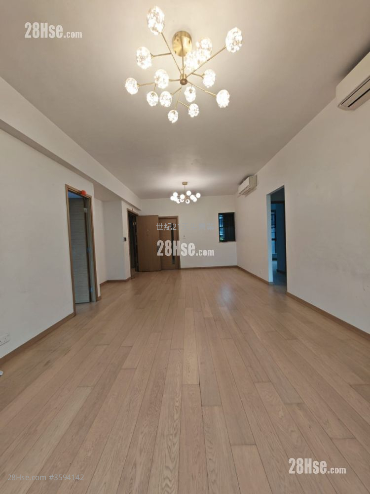 The Bloomsway Rental 4 Bedrooms , 3 Bathrooms 1,533 ft² ( 142.4 m² ) The Bloomsway Rental 4 Bedrooms , 3 Bathrooms 1,533 ft² ( 142.4 m² )