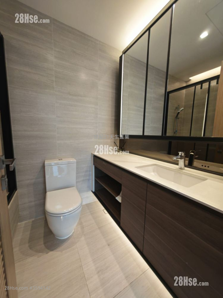 The Bloomsway Rental 4 Bedrooms , 3 Bathrooms 1,533 ft² ( 142.4 m² ) The Bloomsway Rental 4 Bedrooms , 3 Bathrooms 1,533 ft² ( 142.4 m² )