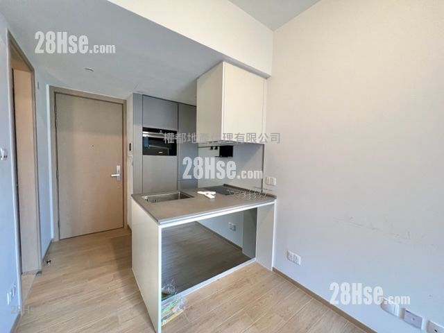 Lp6 Rental 1 Bedroom , 1 Bathroom 307 ft² ( 28.5 m² )