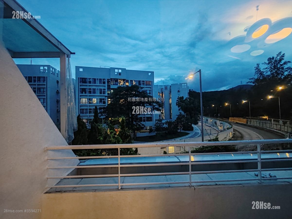 Ville De Jardin Rental 3 Bedrooms , 3 Bathrooms 1,742 ft² ( 161.8 m² )
