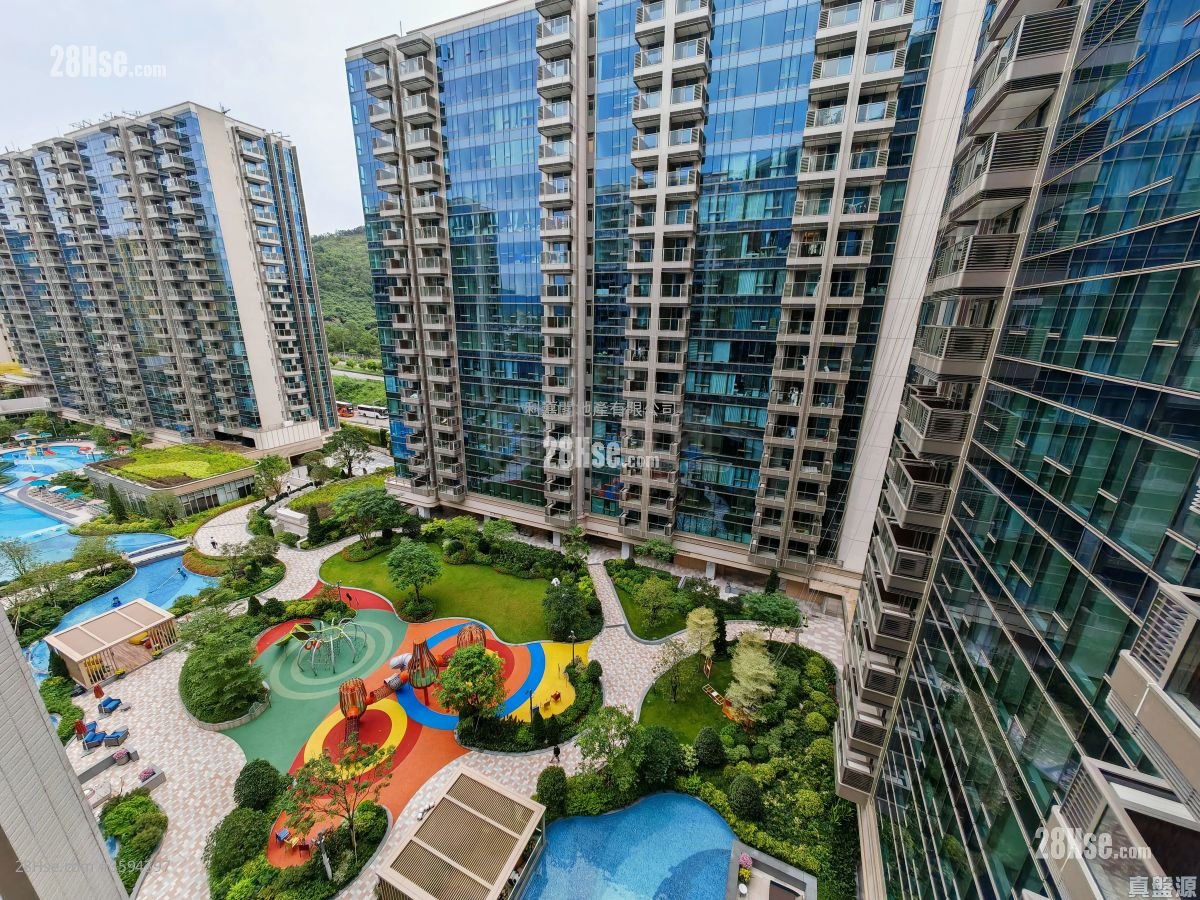 Grand Mayfair  Sell 2 Bedrooms 447 ft² ( 41.5 m² )