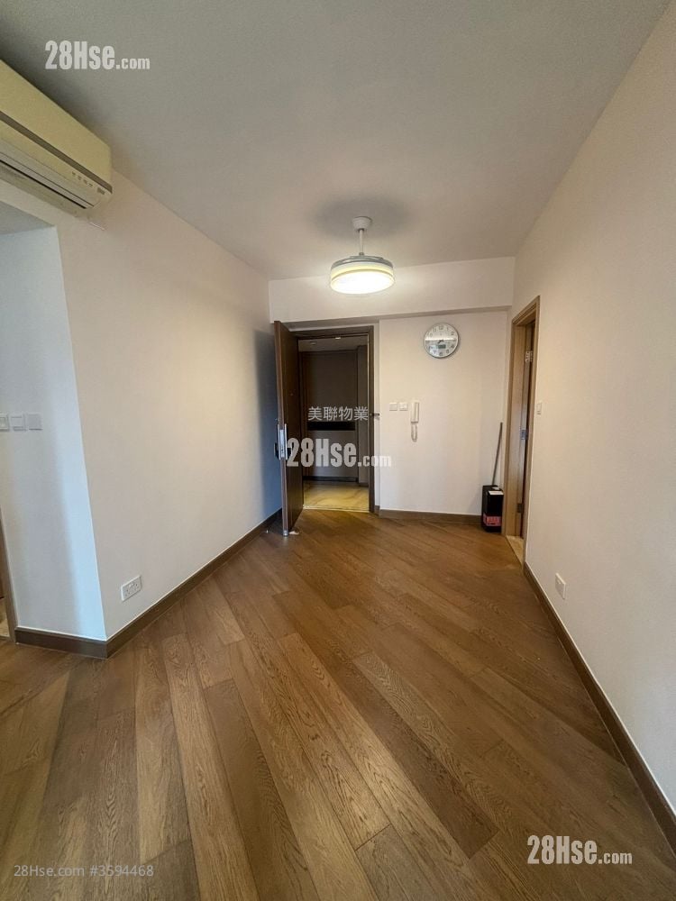 Parc City Rental 2 Bedrooms , 1 Bathroom 525 ft² ( 48.8 m² )