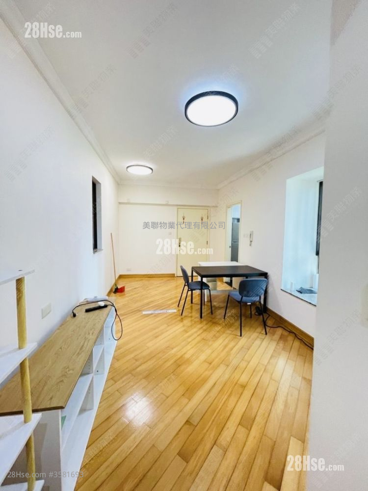 Liberte Rental 2 Bedrooms , 1 Bathroom 522 ft² ( 48.5 m² )