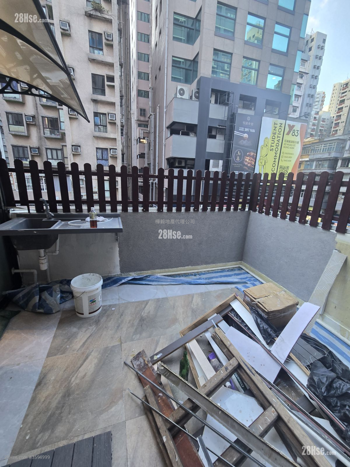 Polly Court Rental 2 Bedrooms , 1 Bathroom 273 ft² ( 25.4 m² )