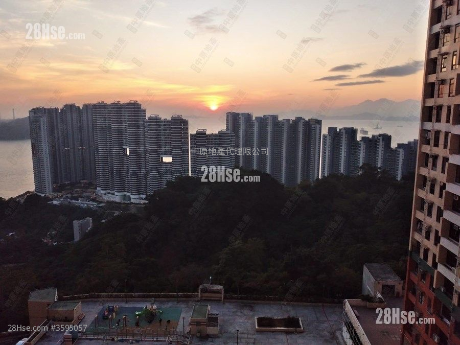 Pokfulam Gardens Sell 4 Bedrooms 1,173 ft² ( 109.0 m² )