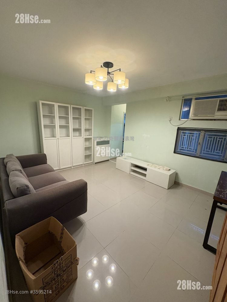 Chevalier Garden Sell 2 Bedrooms , 1 Bathroom 429 ft² ( 39.9 m² )