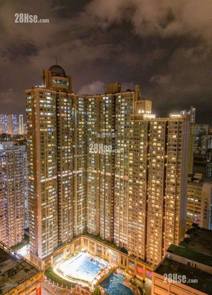 The Apex Sell 3 Bedrooms , 2 Bathrooms 628 ft² ( 58.3 m² )