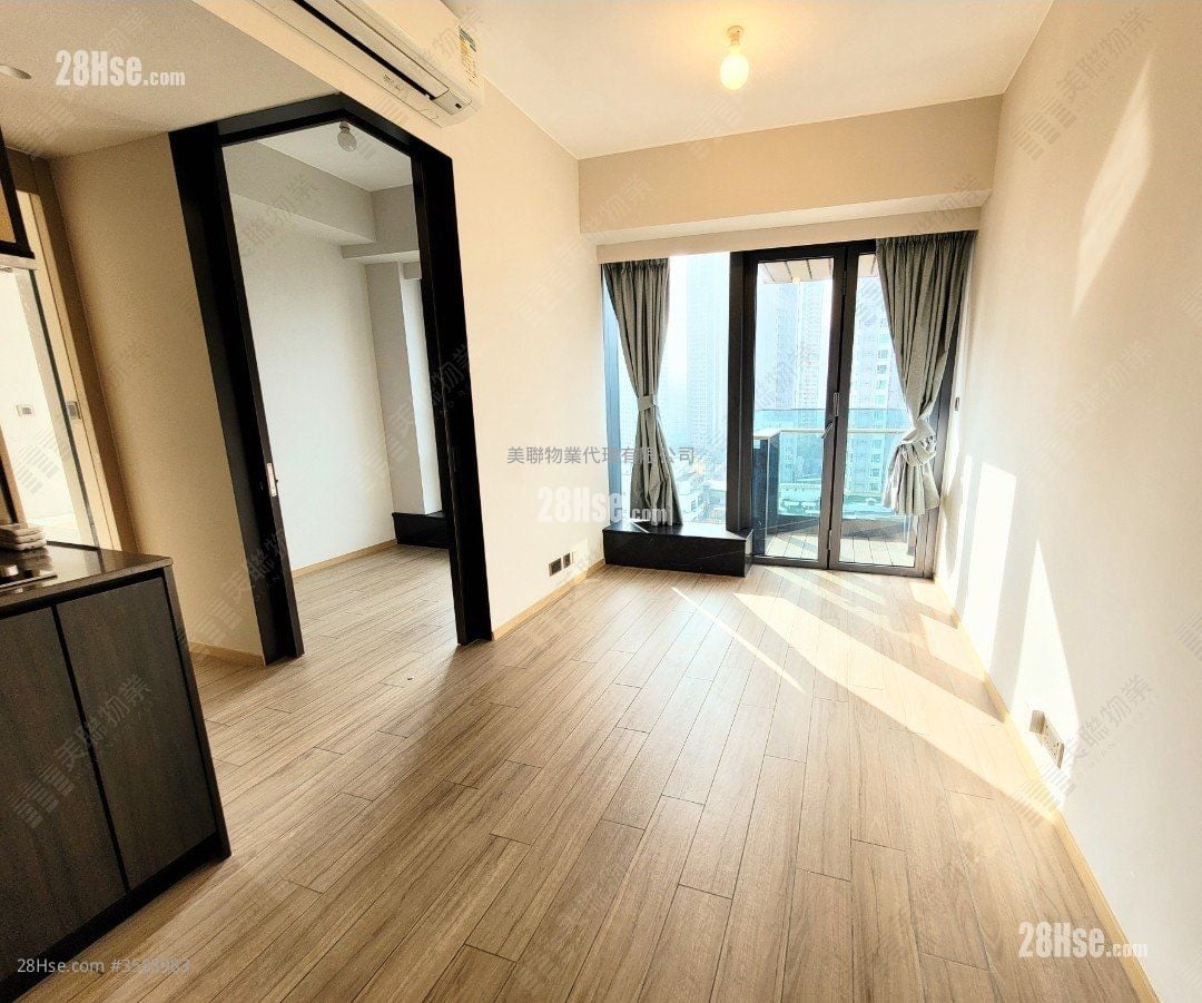 Cetus Square Mile Rental 2 Bedrooms , 1 Bathroom 417 ft² ( 38.7 m² )
