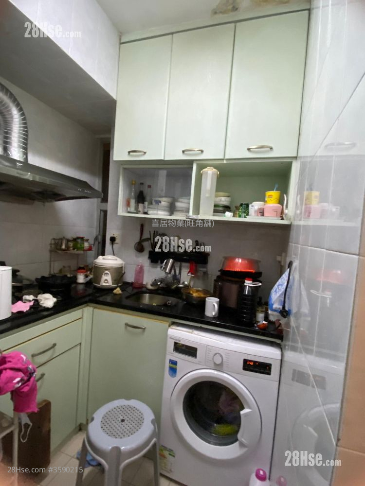Fu Tao Building Sell 2 Bedrooms , 1 Bathroom 441 ft² ( 41.0 m² )