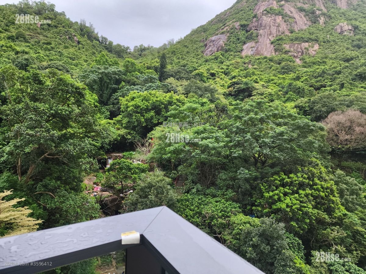 Chill Residence Rental 3 Bedrooms , 2 Bathrooms 730 ft² ( 67.8 m² )