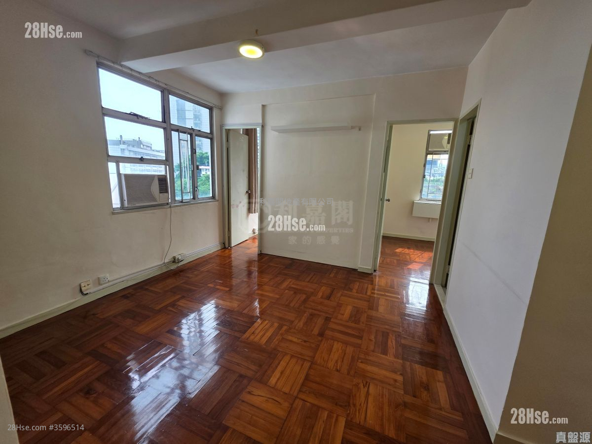 Laichikok Bay Garden Sell 2 Bedrooms , 1 Bathroom 435 ft² ( 40.4 m² )