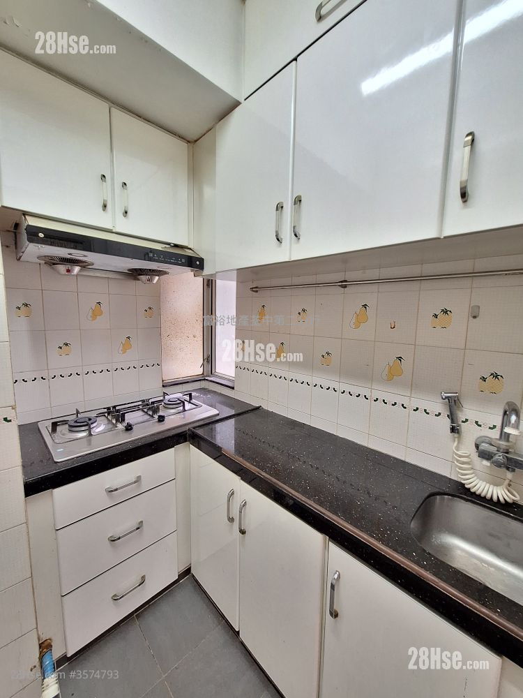 Tsuen King Garden Rental 2 Bedrooms 380 ft² ( 35.3 m² )