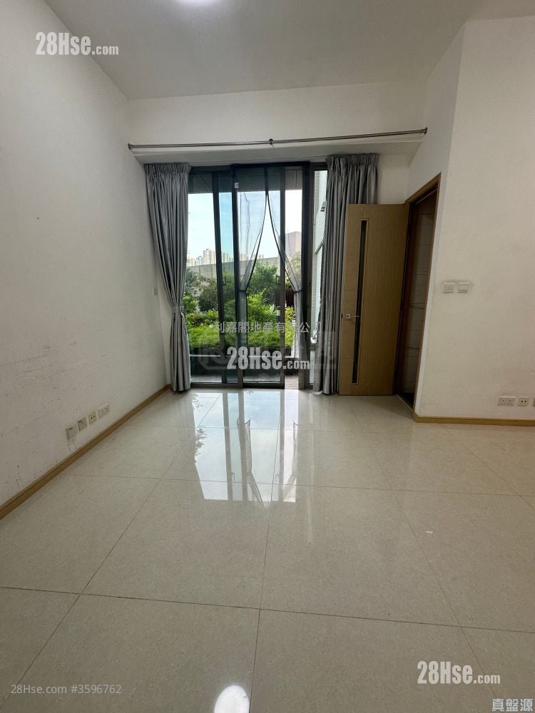 Ocean Pride Sell 3 Bedrooms , 2 Bathrooms 749 ft² ( 69.6 m² )