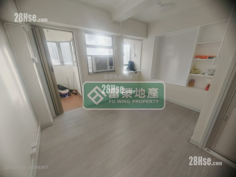 裕兴大厦 售盘 开放式间隔 217 平方尺 ( 20.2 平方米 )
