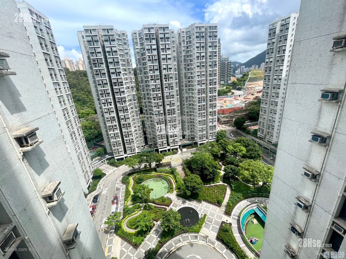 Laguna City Sell 2 Bedrooms , 1 Bathroom 517 ft² ( 48.0 m² )