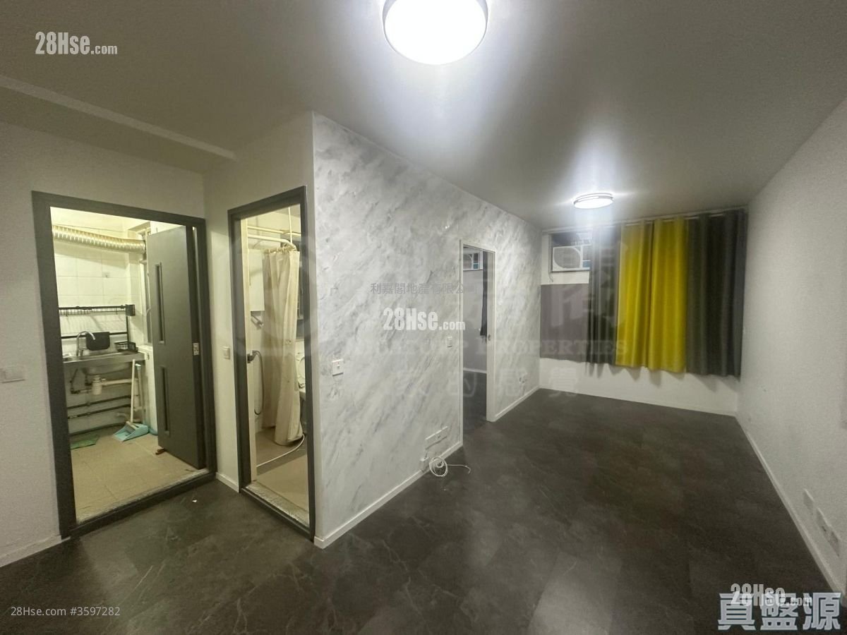 Shan Lai Court Sell 2 Bedrooms 449 ft² ( 41.7 m² )
